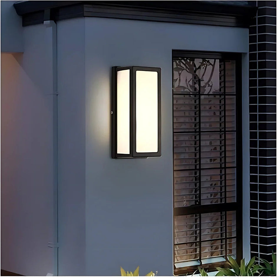 Lanterna Outdoor Lamp