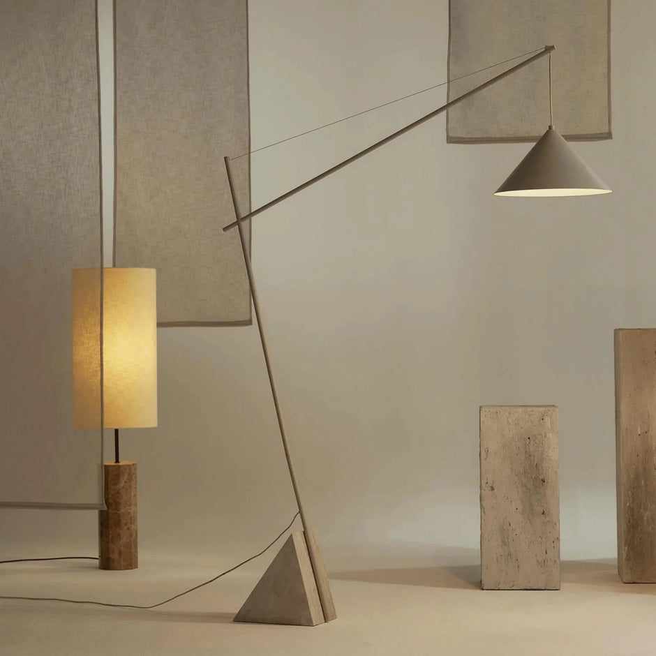 Delieh Floor Lamp