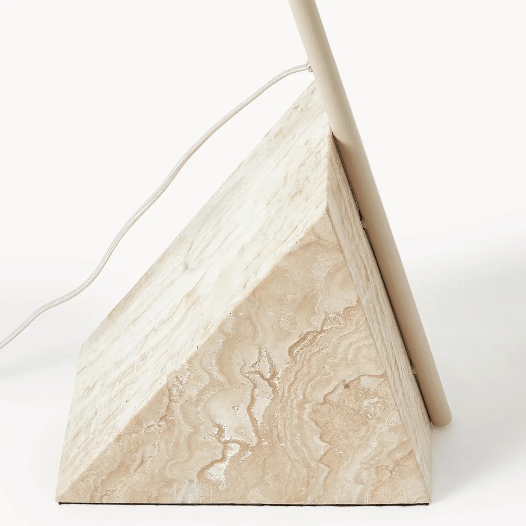 Delieh Floor Lamp