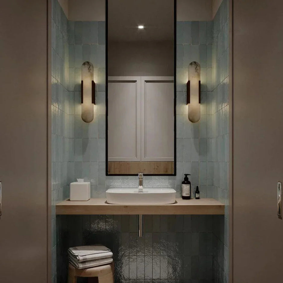 Luce Wall Lamp