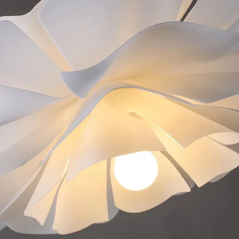 Wendy Flower Pendant Light