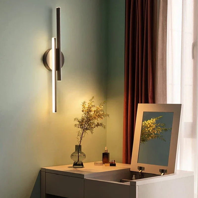 Ljus Wall Lamp