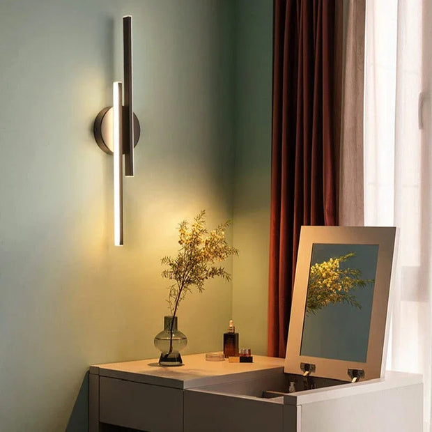 Ljus Wall Lamp