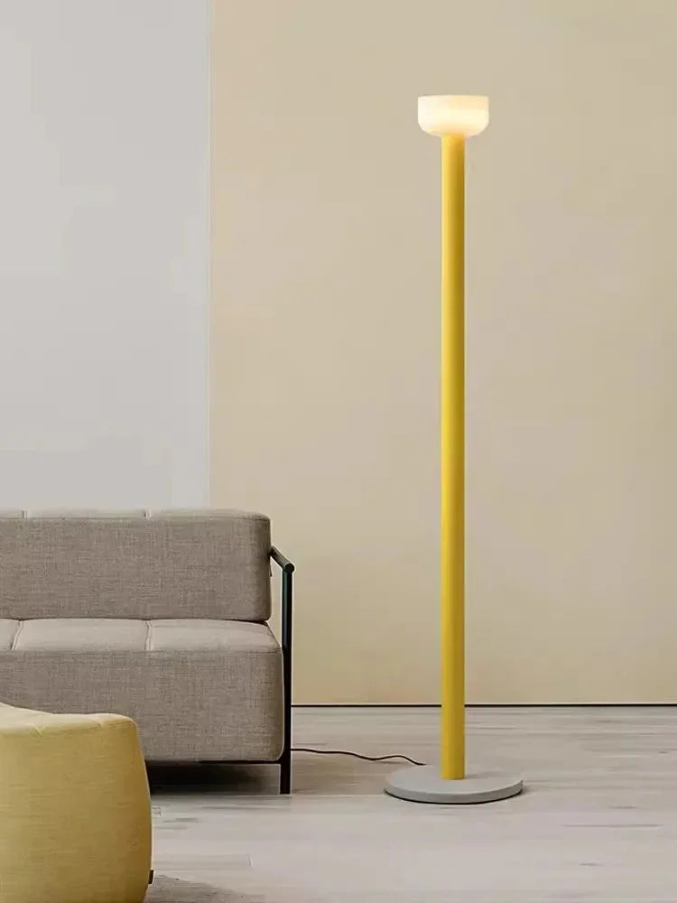 Willow Classic Floor Lamp