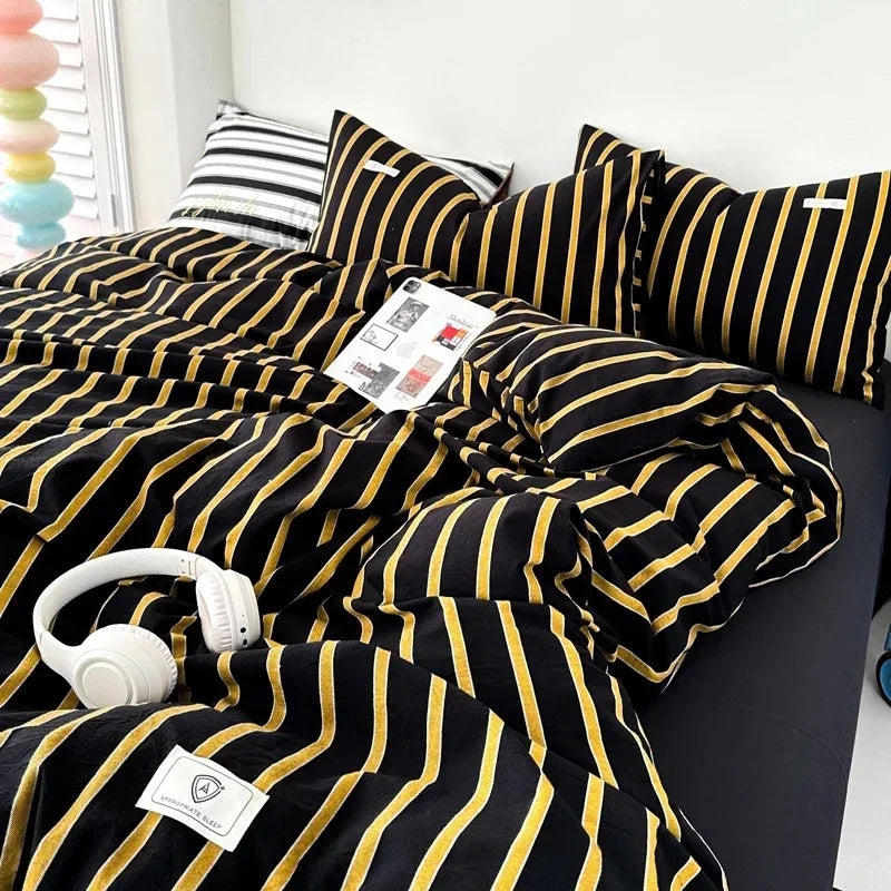 Stripped Bedding Set