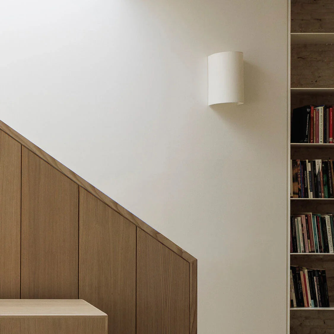 Fannhie Wall Lamp