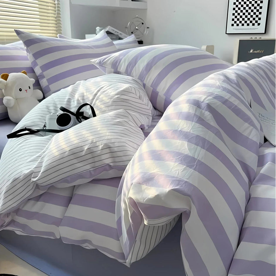 Elenorra Classic Striped Bedding Set