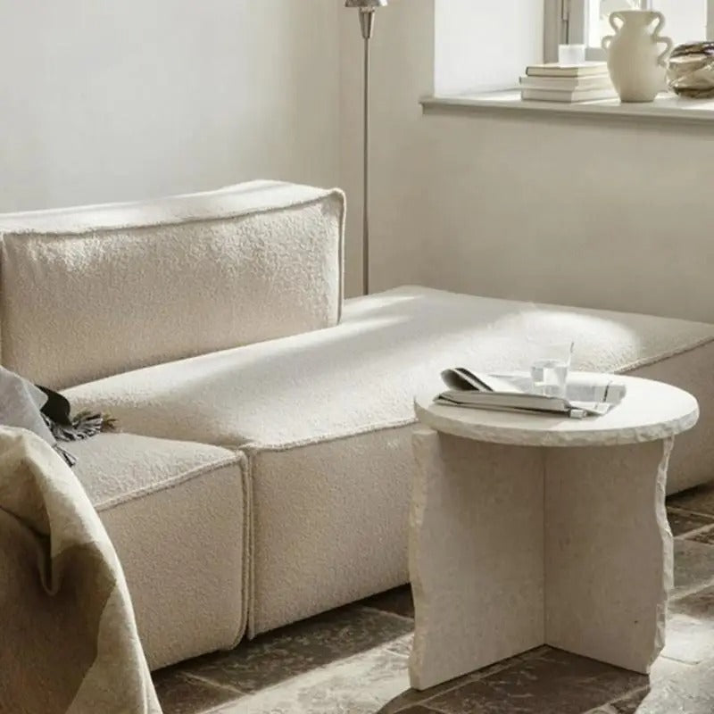 Calloy Table