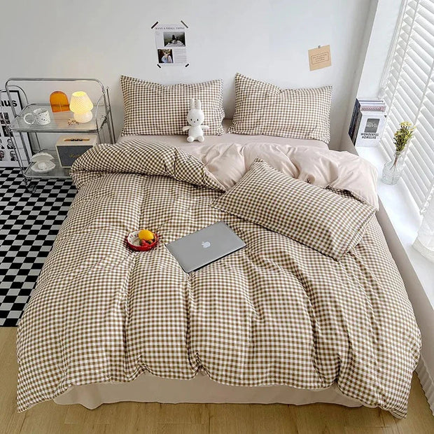 Onelia Checkered & Stripped Bedding Set