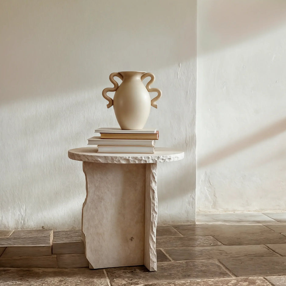 Calloy Table