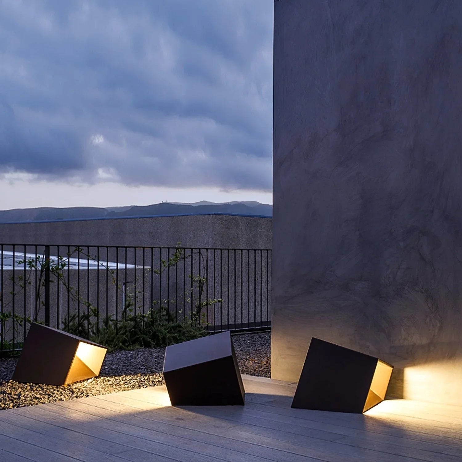 Livia LED Cube Garden Light