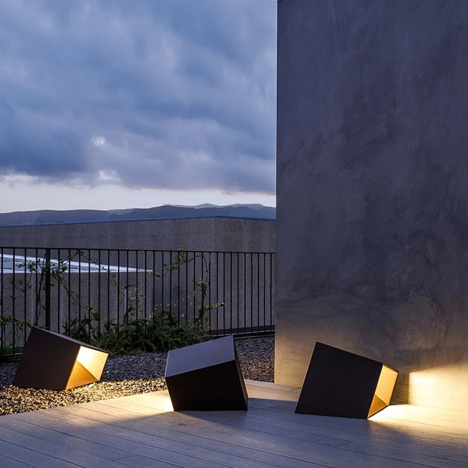 Livia LED Cube Garden Light