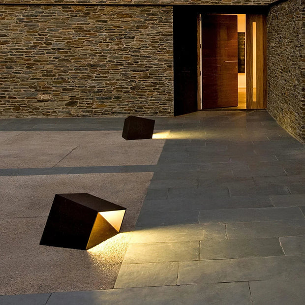 Livia LED Cube Garden Light