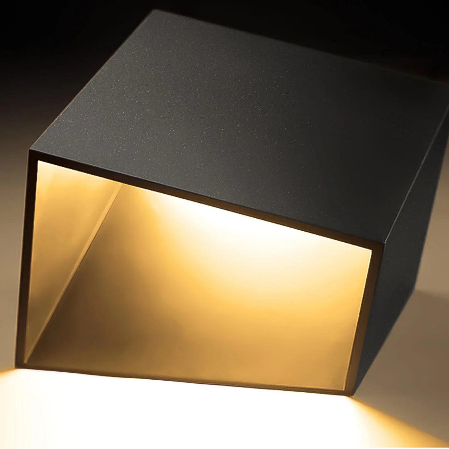 Livia LED Cube Garden Light
