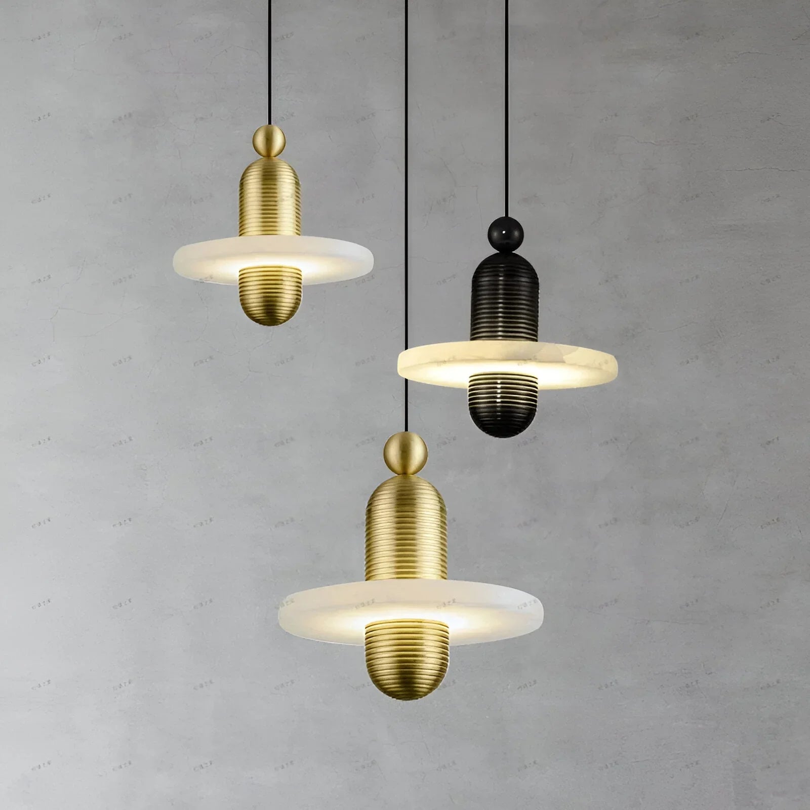 Madonna Pendant Lamp