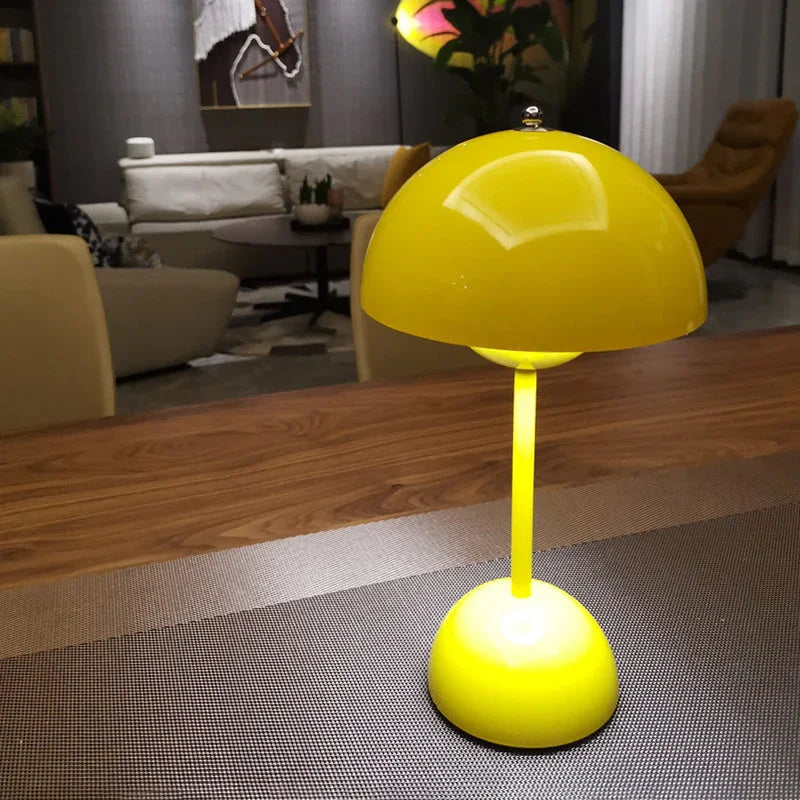 Lunada Table Lamp