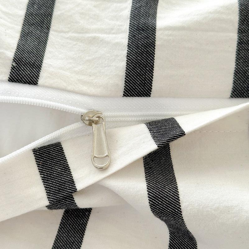 Stripped Bedding Set