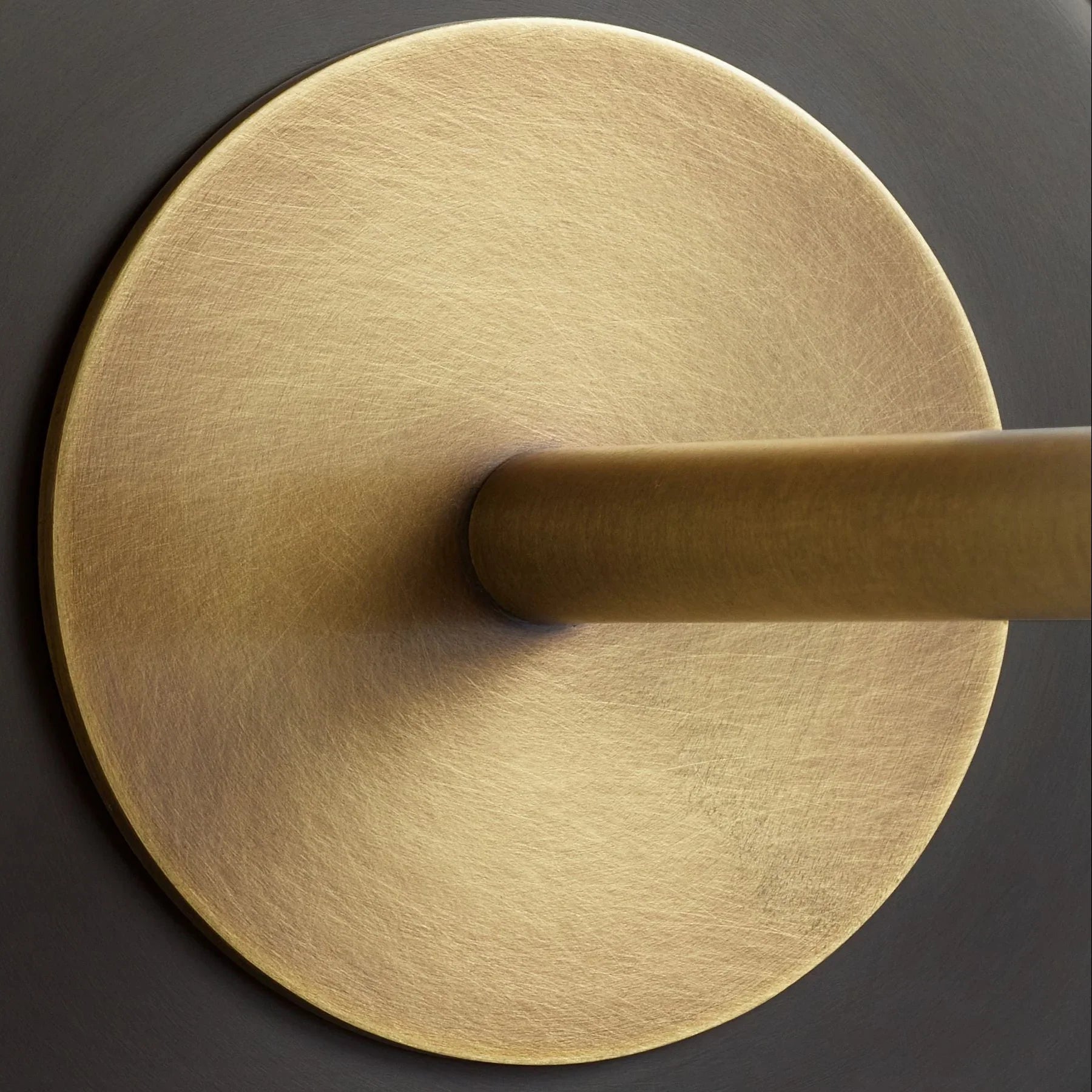 Yeira Wall Lamp