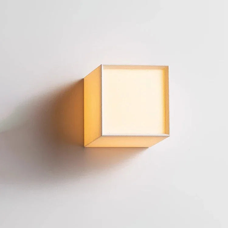 Tracy Fabric Wall Lamp