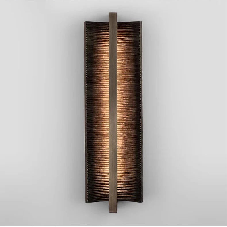 Vika Wall Lamp