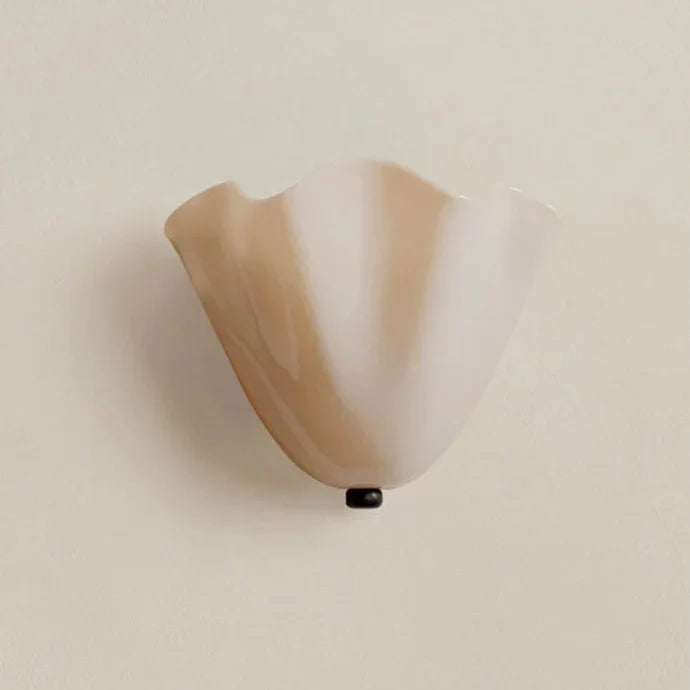 Vistia Wall Lamp