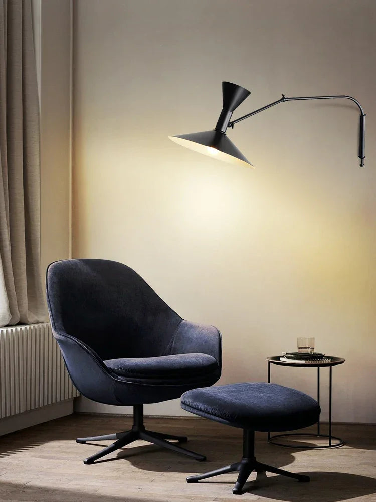April Wall Lamp