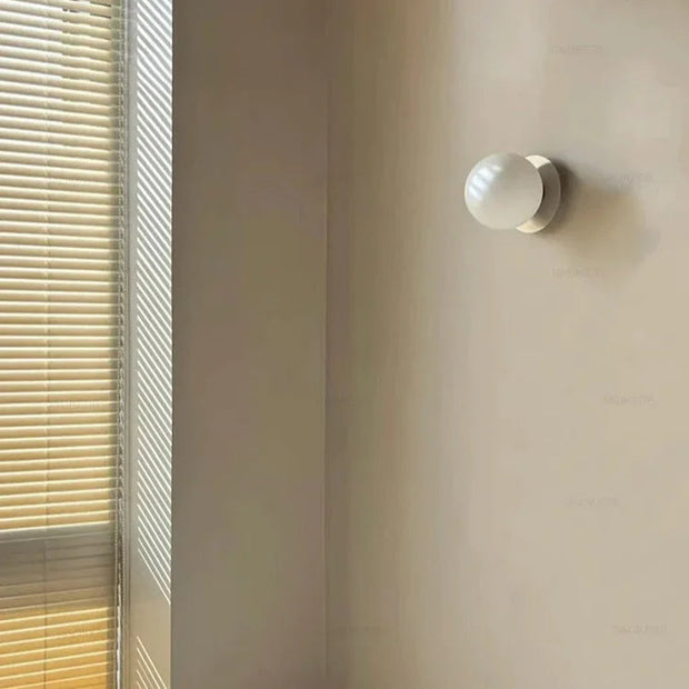 Nashia  Wall Lamp