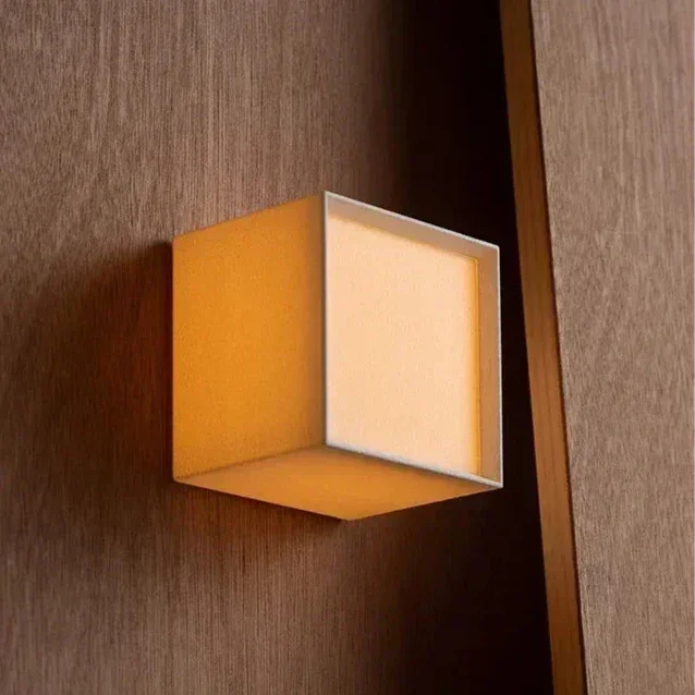 Tracy Fabric Wall Lamp