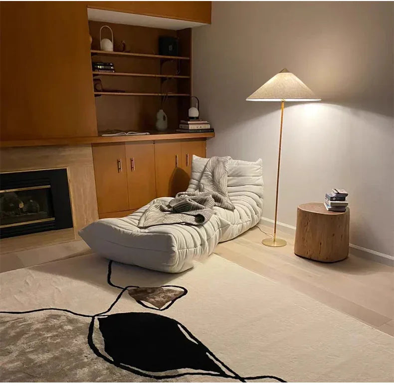 Akira Floor Lamp