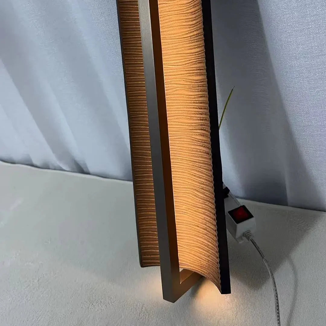 Vika Wall Lamp