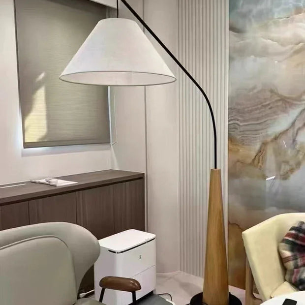 Wendy Floor Lamp