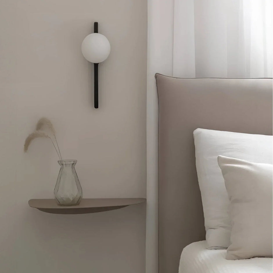 Thais Wood Wall Lamp