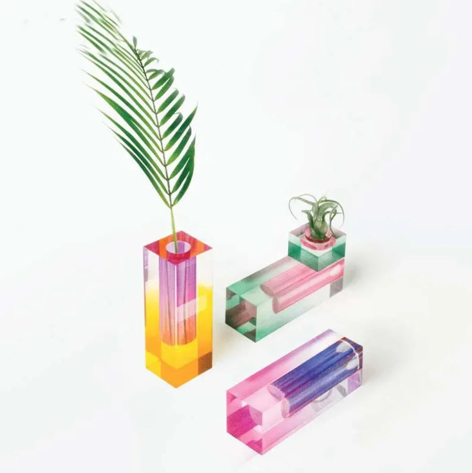 Vanessa Vase Collection