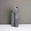 Noir & Blanc Vase Collection