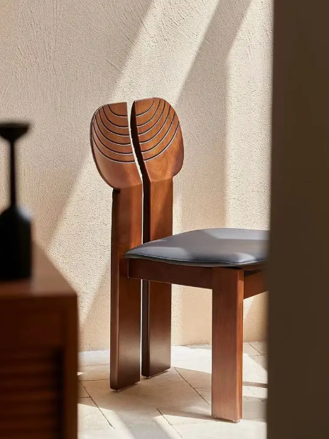 Asta Chair