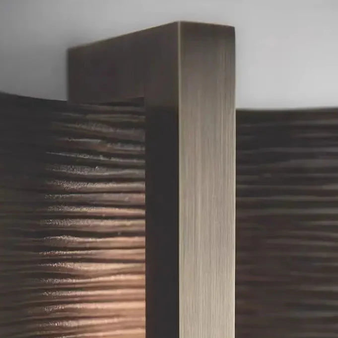 Vika Wall Lamp