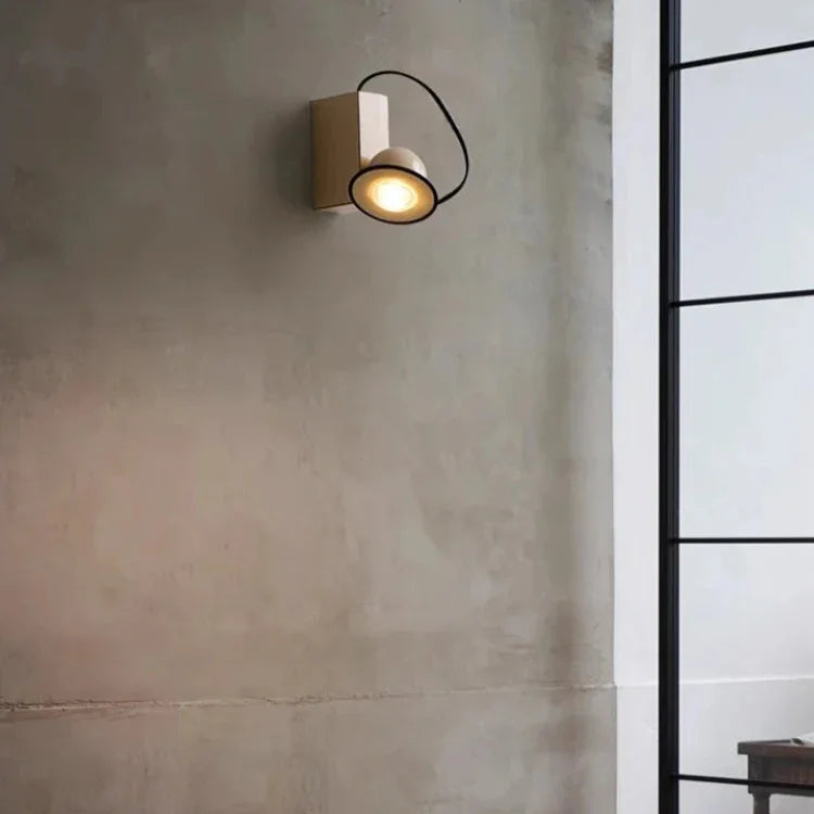 Yara Compact Magnetic Wall Lamp