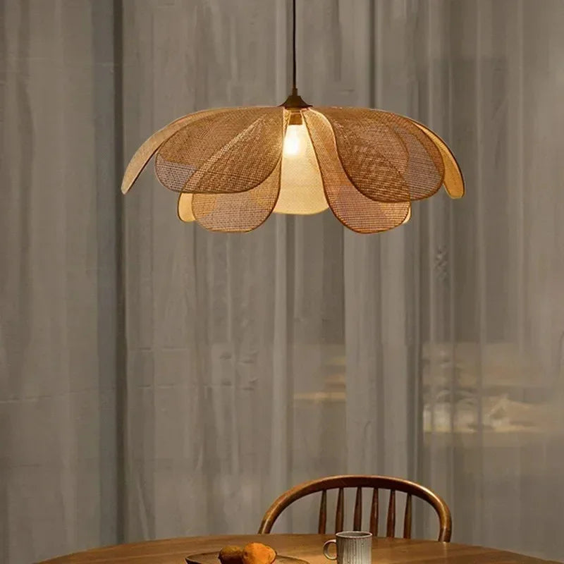Florale Rattan Pendant