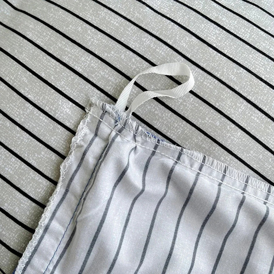 Onelia Checkered & Stripped Bedding Set