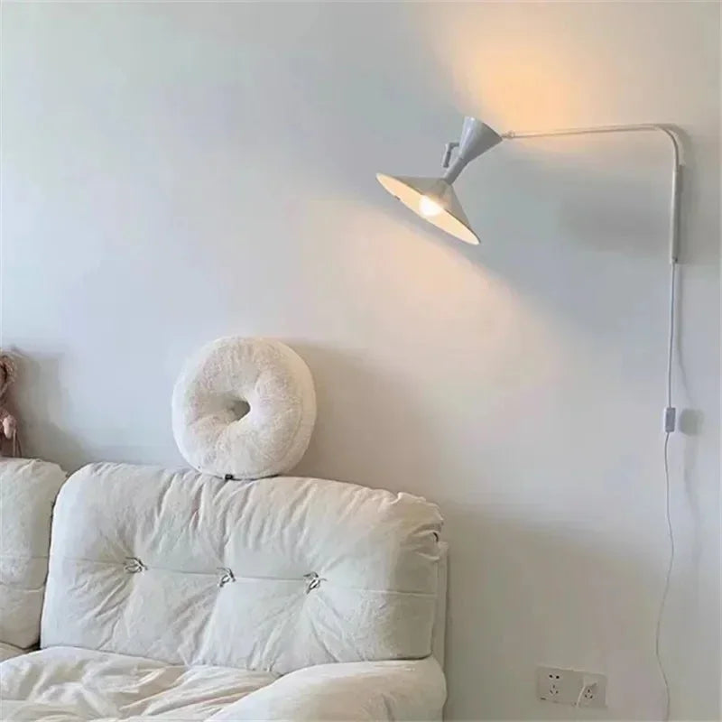 April Wall Lamp