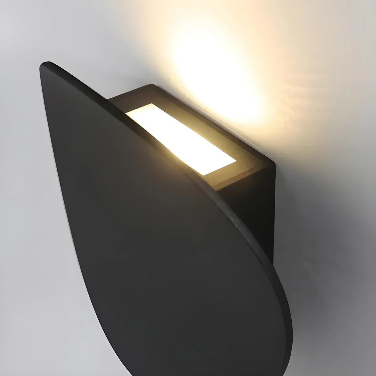 Roma Wall Lamp