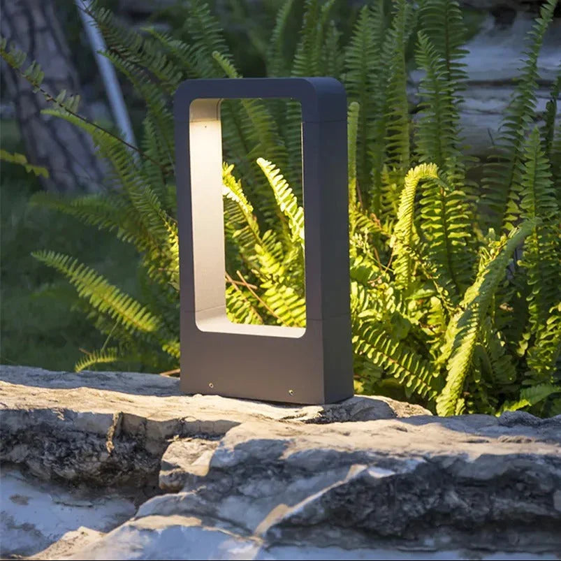 Berkeley LED Garden Light
