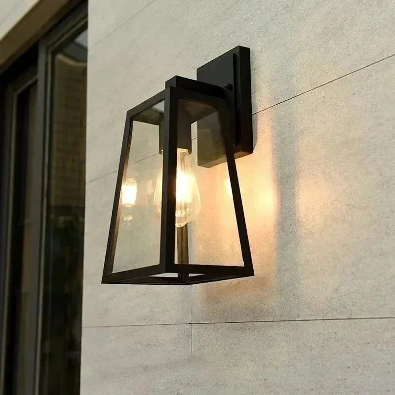 Nahomi Outdoor Wall Lamp