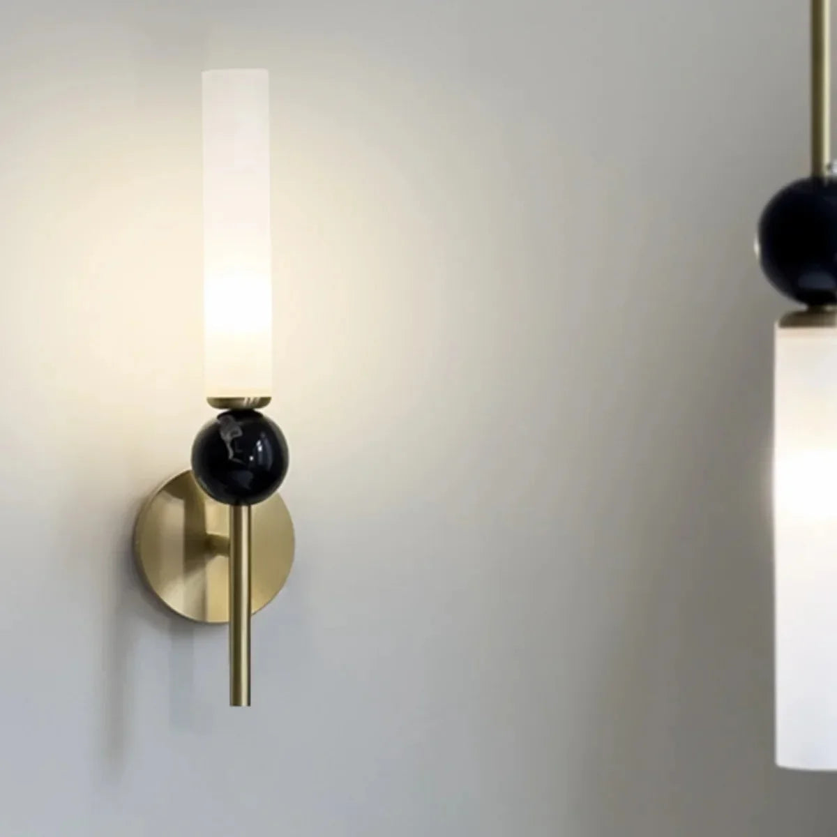 Macy Wall Lamp
