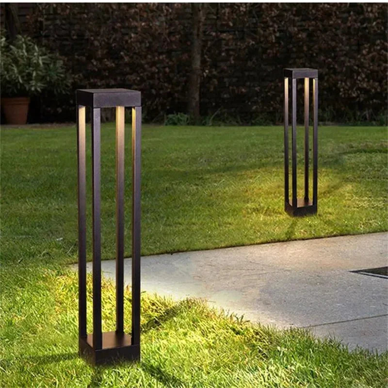 Bexley LED Lawn Lamp