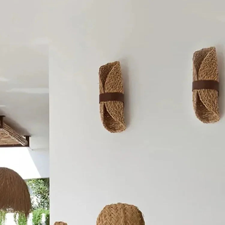 Estefania Wall Lamp