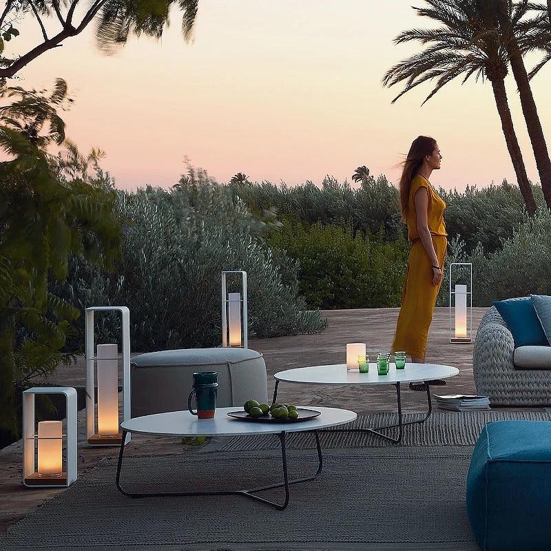 Reyna LED Outdoor Light