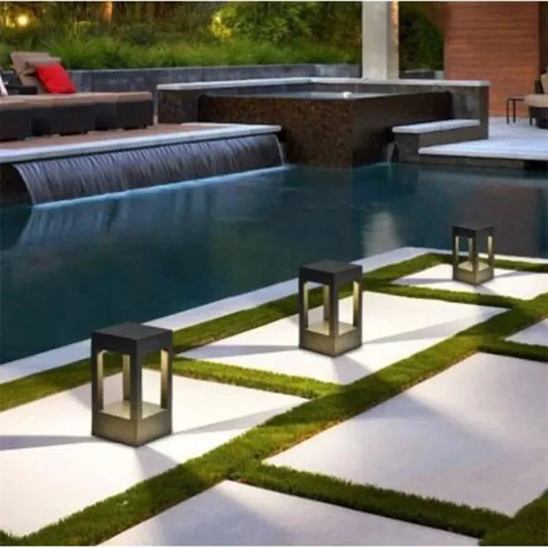 Bexley LED Lawn Lamp