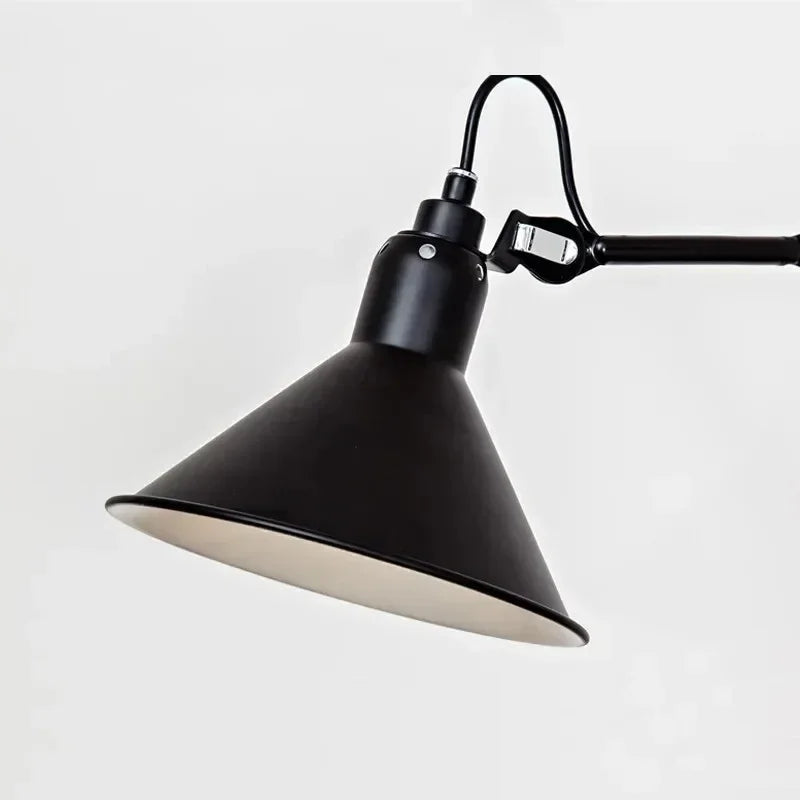 Vanya Wall Lamp