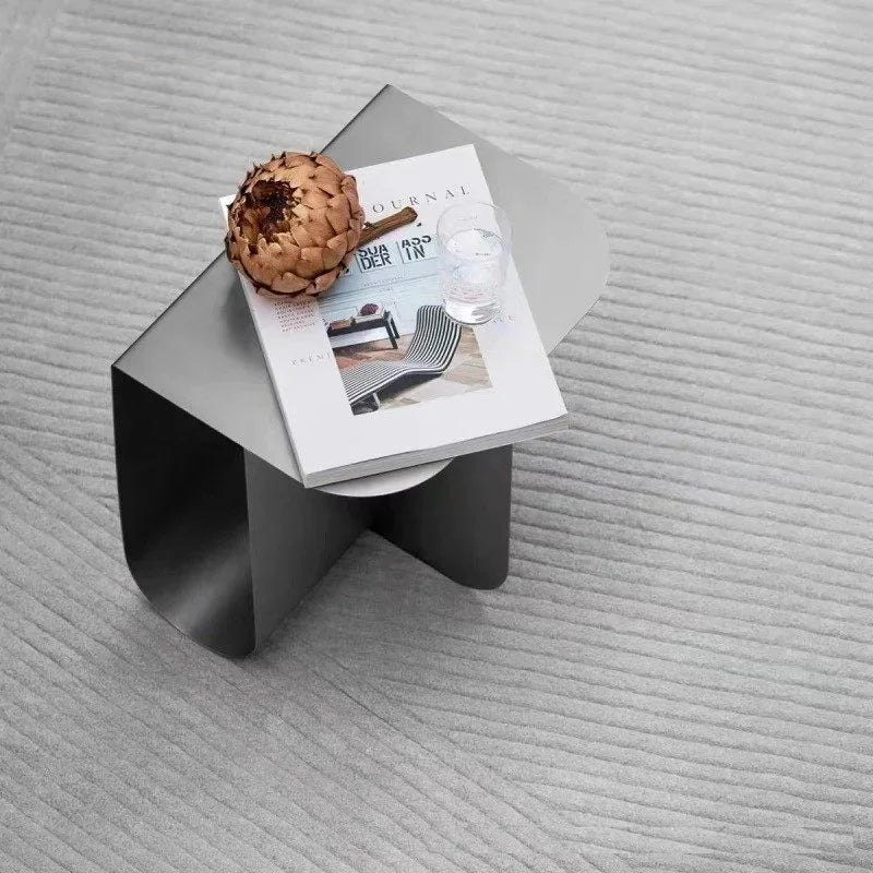 Viana Table